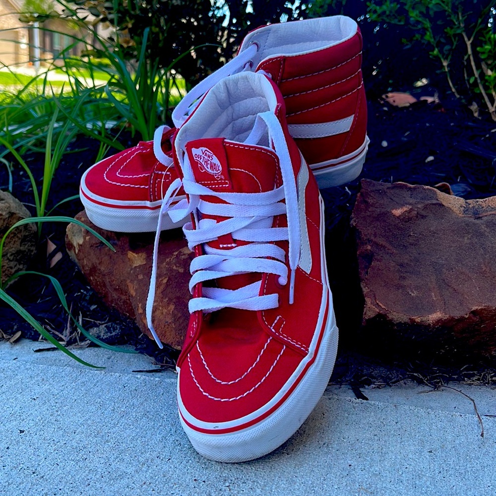 Red Vans!!!! 🎈🎈🎈